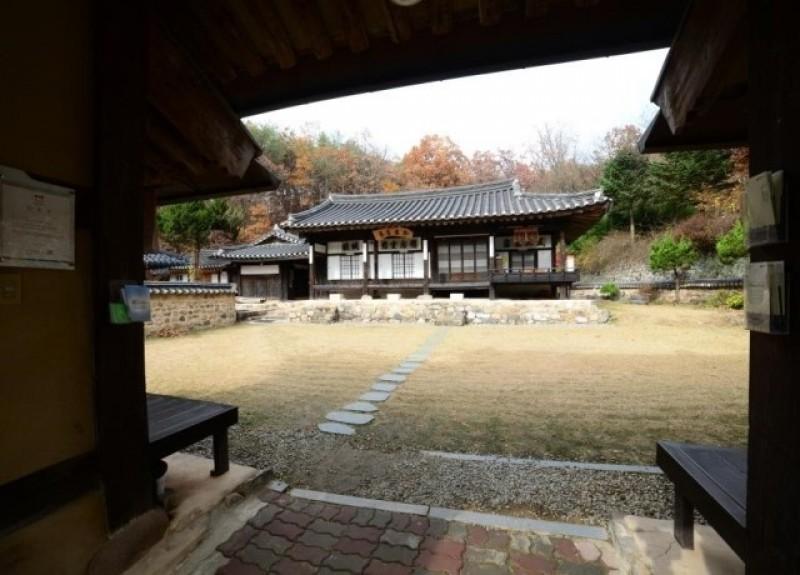 Andong Chiam Old House Pension