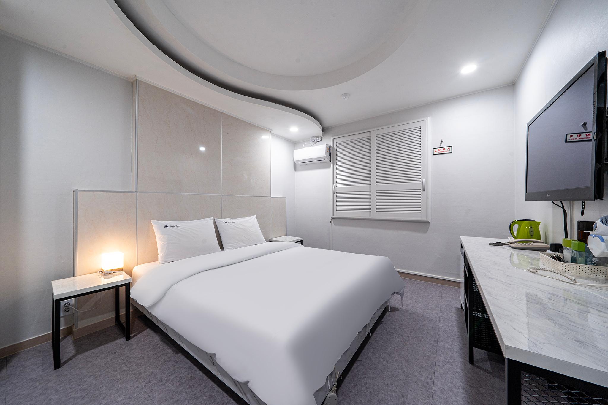 Boryeong (Daecheon) Sanho Beach Hotel
