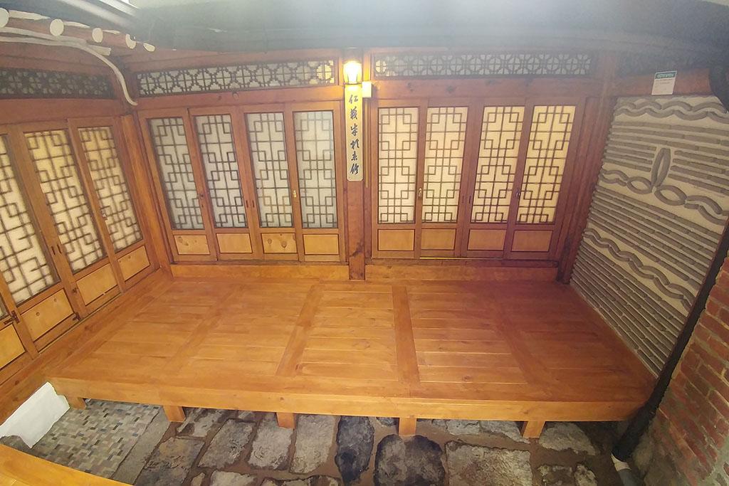 Bukchon Sohyeondang Hanok Stay-41