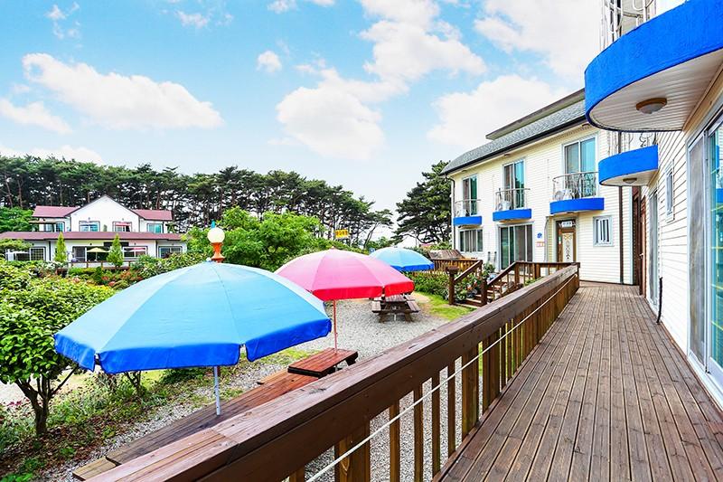 Taean (Anmyeondo) Badayeohaeng Pension