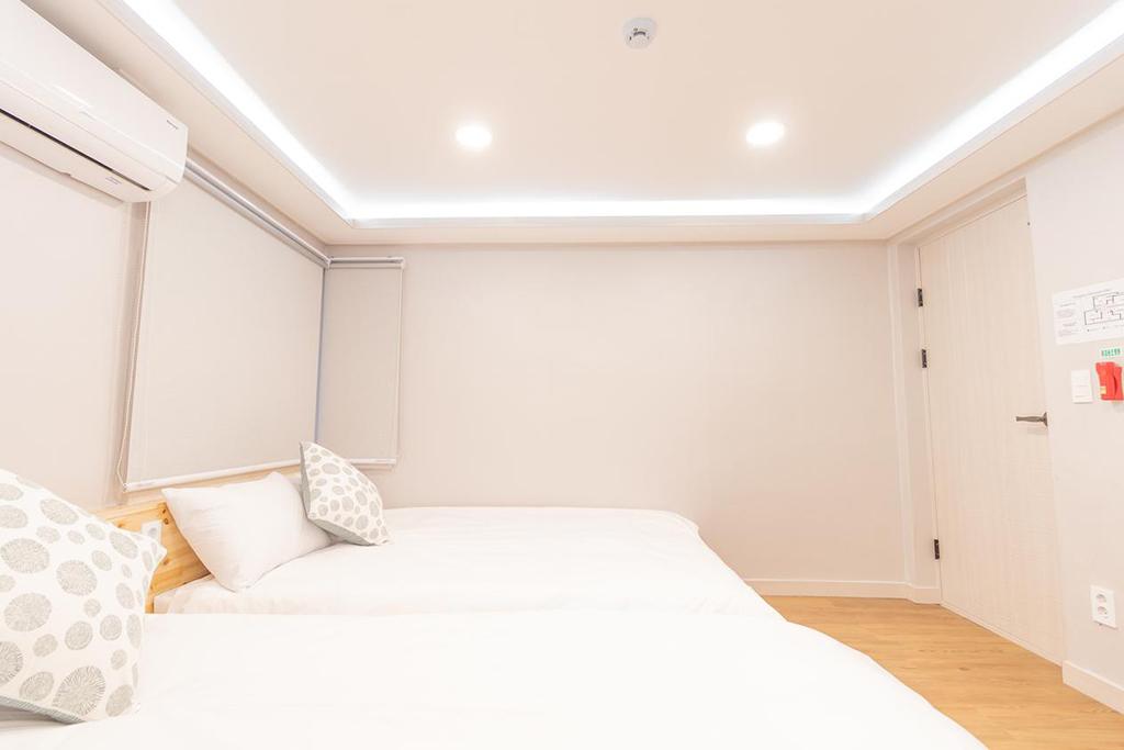 Hongdae Dow House 1-2