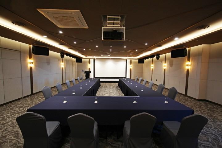 Layers Hotel Busan Hadan-8