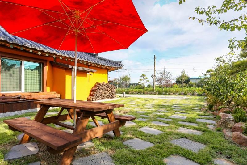 Ganghwado Hwanggeumbit Pension-13