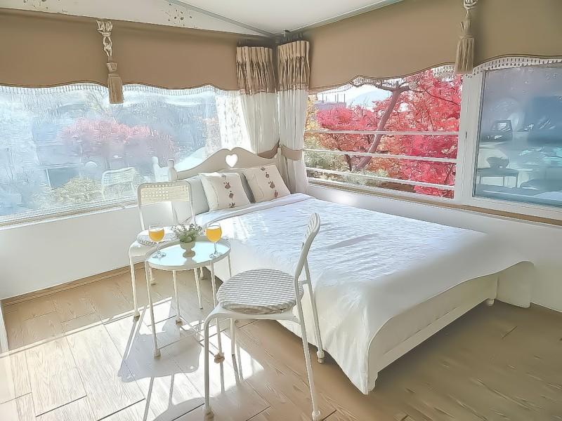 Gapyeong Flower Muji Pension (near the valley)-11