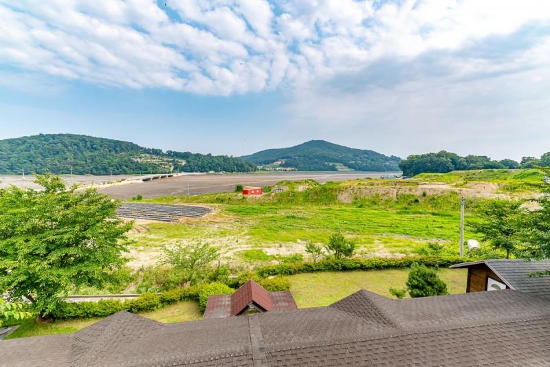 Ganghwa Island Pine Scented Pension-11