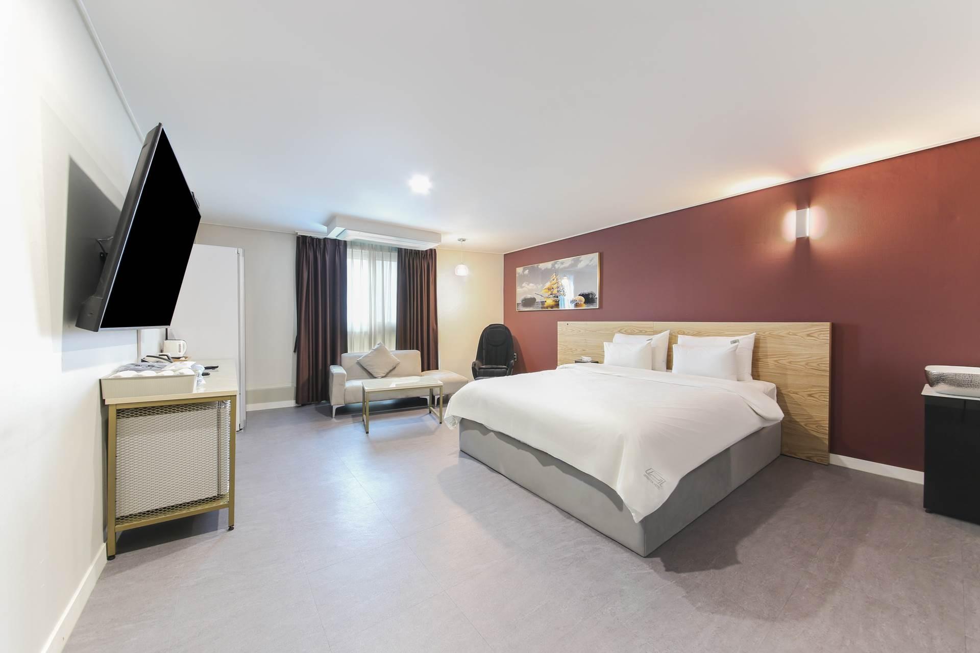 Brighten Hotel