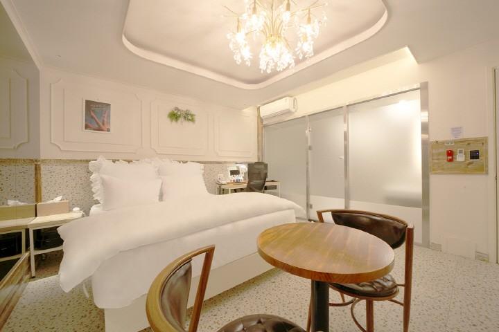 Daegu February Hotel Dongdaegu Station