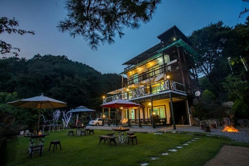Yangpyeong White Tree Pension