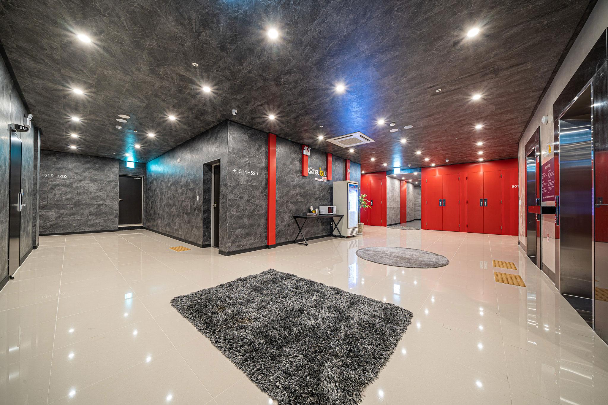 Hwaseong (Hyangnam) Hotel and You-9