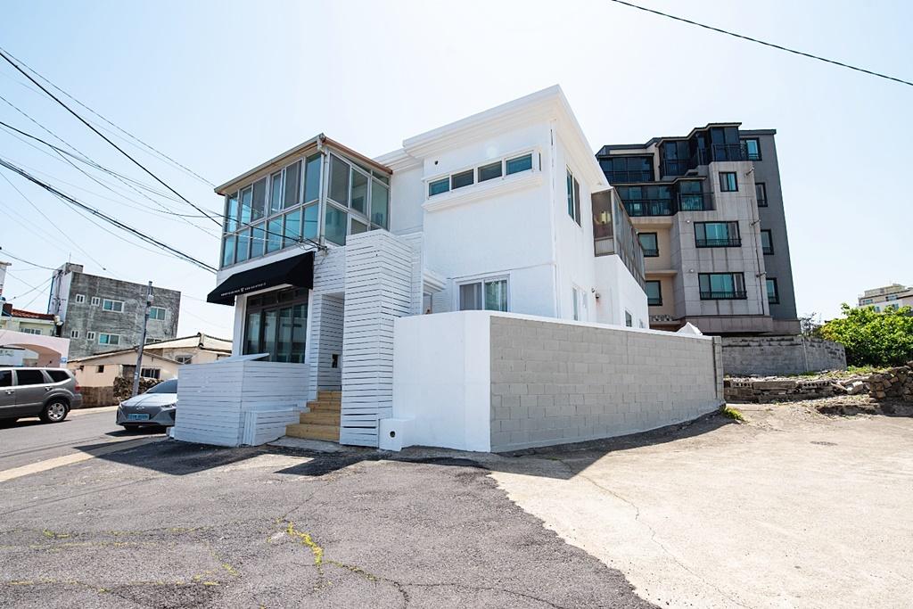 Jeju Moons Stay