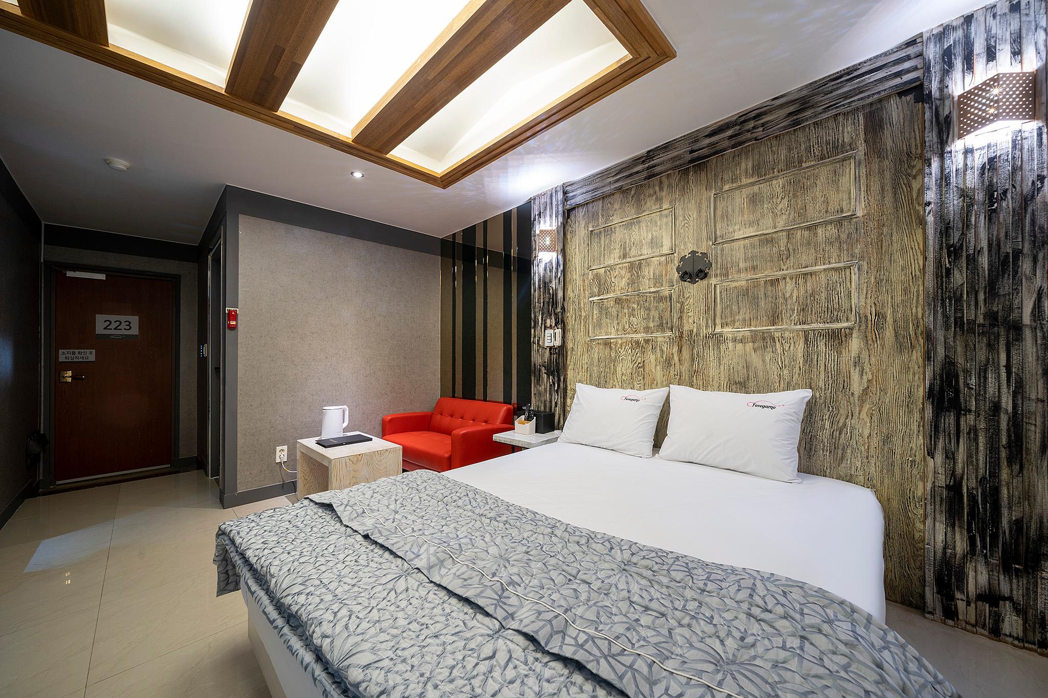 Gyeongsan Pergamo Contactless Hotel