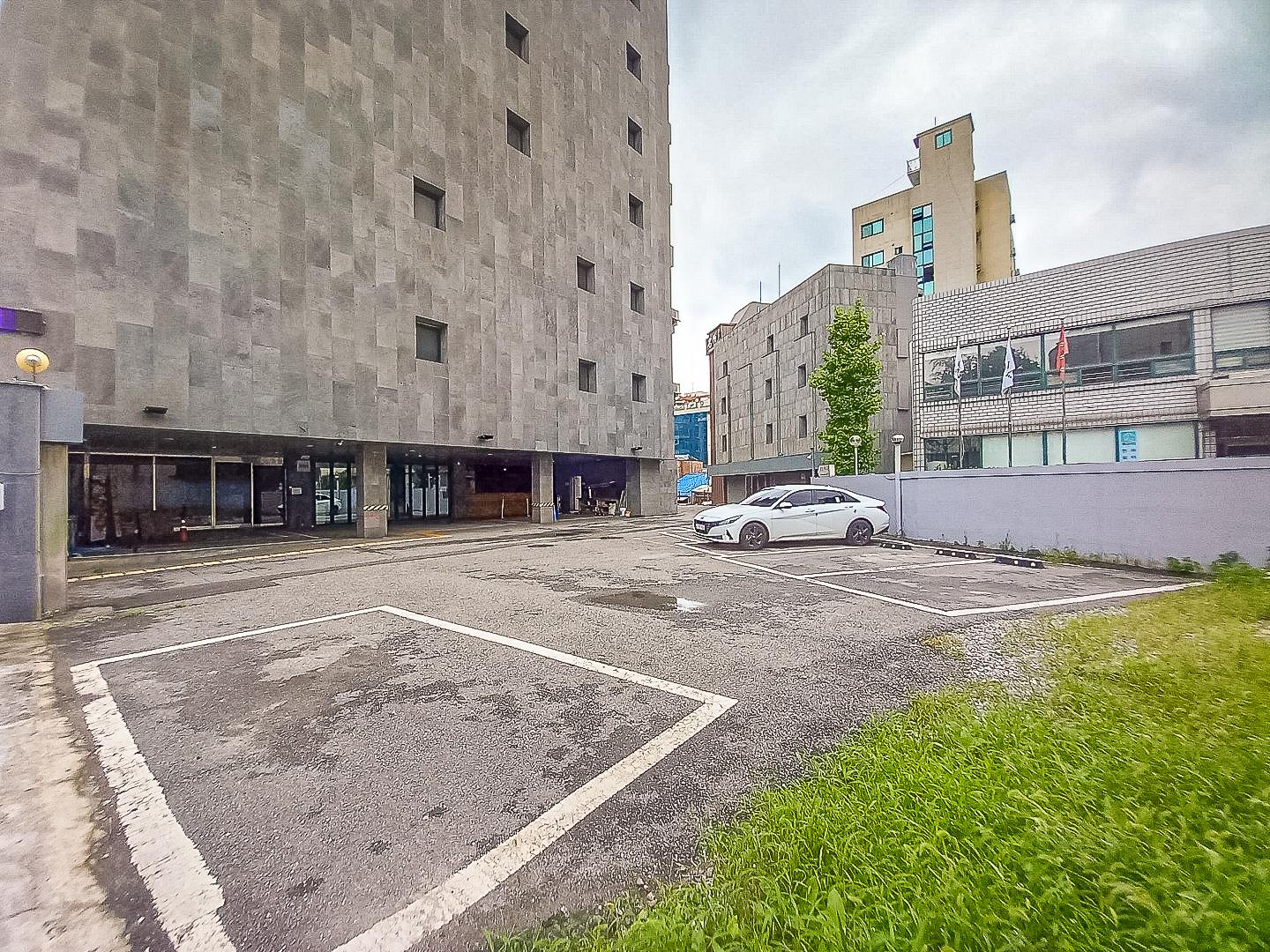 Suwon Station Myeongjak Hotel-12