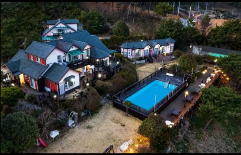 Taean (Anmyeondo) Time Travel Pension