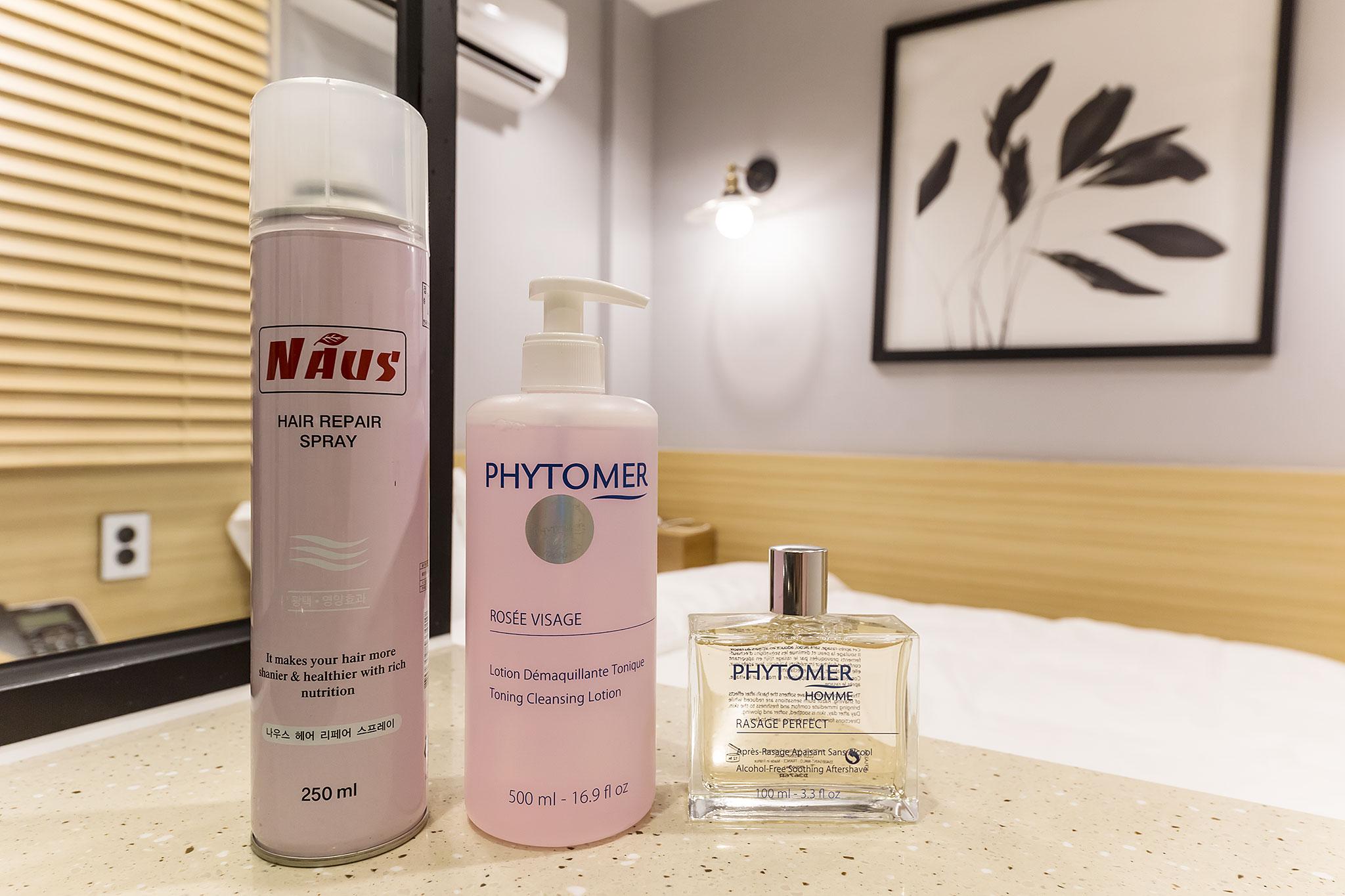 University of Foreign Life Hotel Raha-31