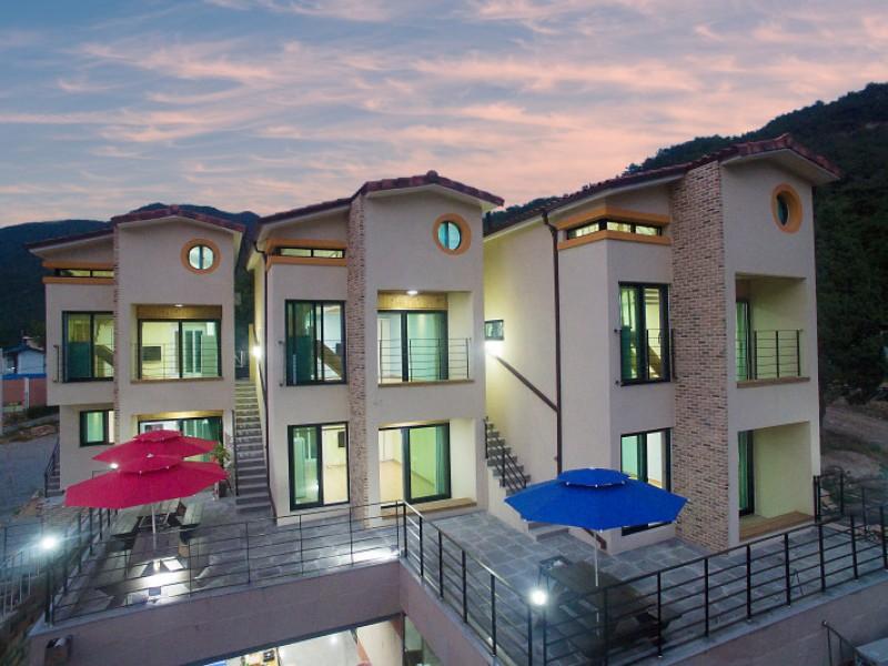 Goesan Banseok Pension (Hwayang Valley)