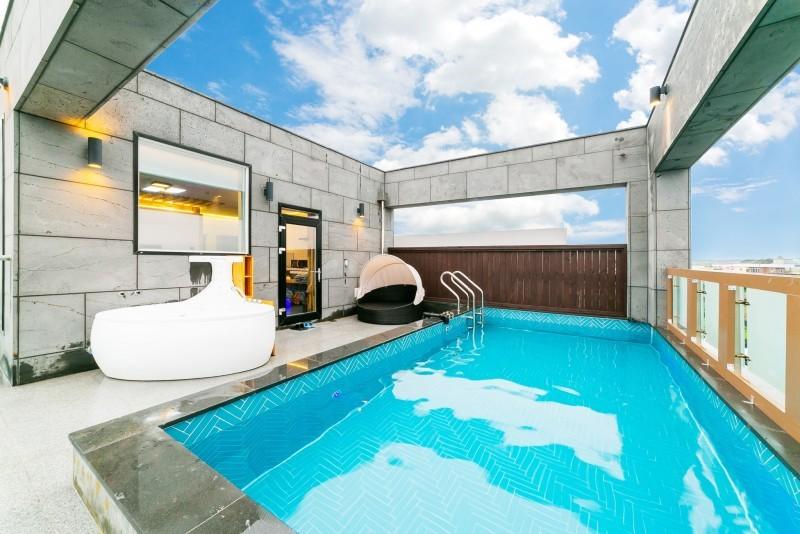 Jeju Windmill 108 Pool Villa