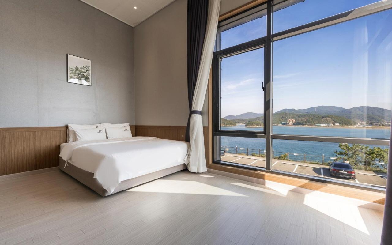 Tongyeong Bridge Hotel