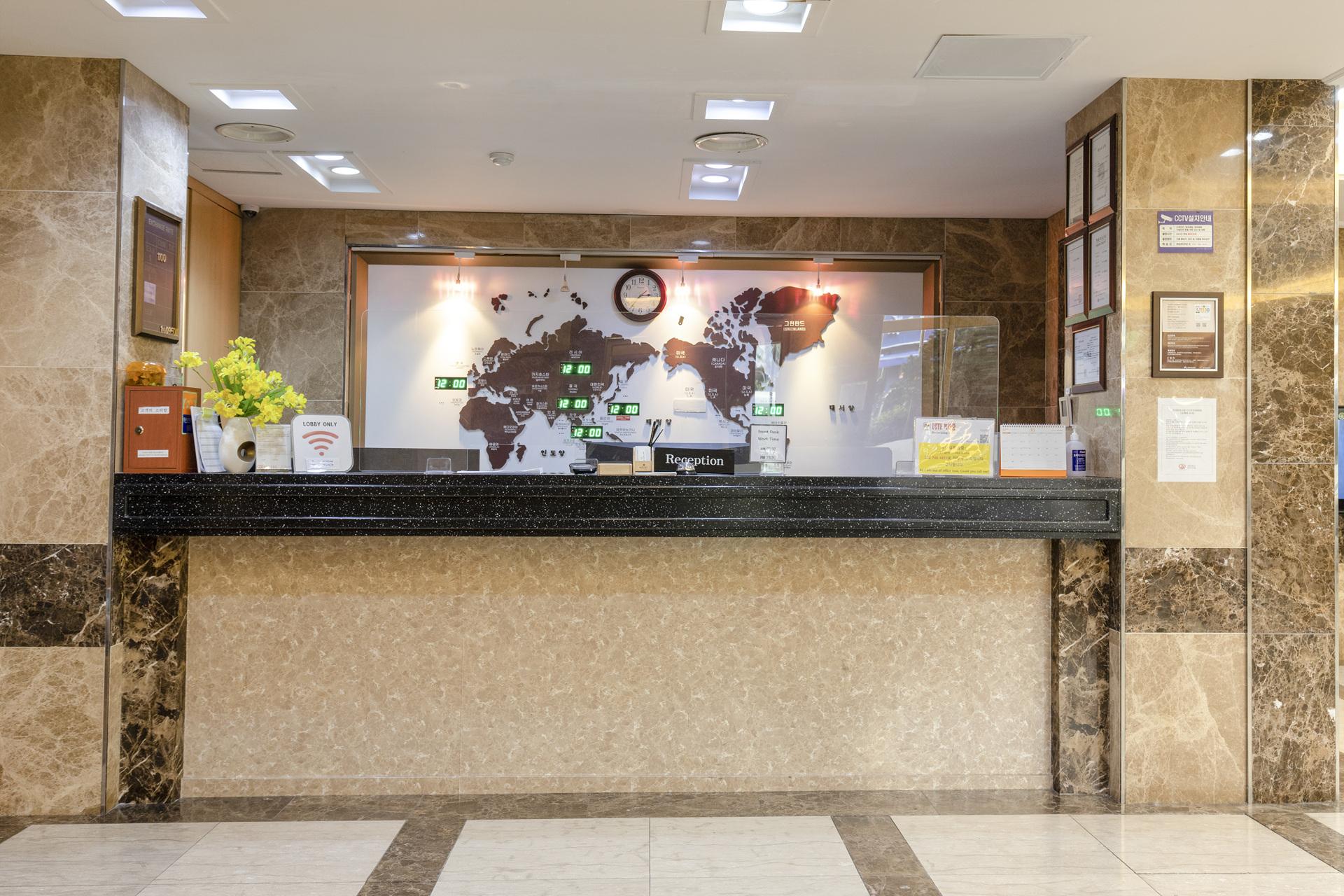 Hotel Airport June-27
