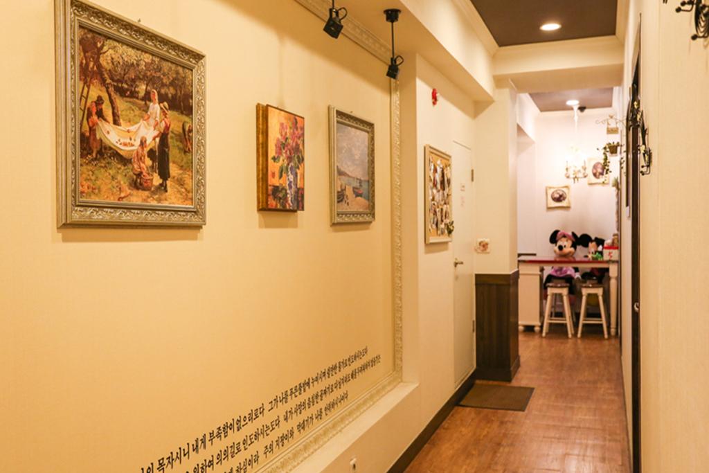 Busan Fun Stay Guest House-5