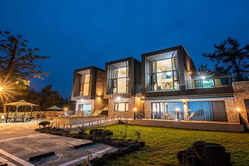 Jeju One Pine Tree Pension