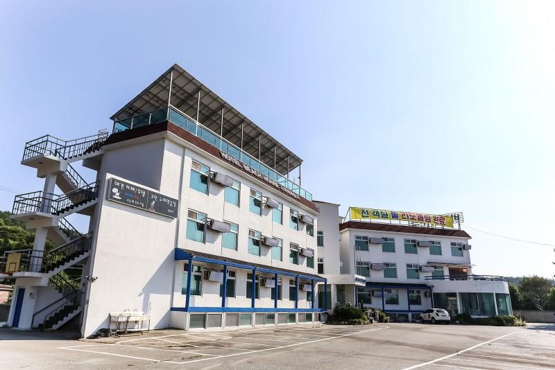 Yangyang Hajodae Beach House Pension