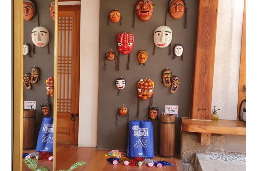 Jongno Hanok Gung Guesthouse-14