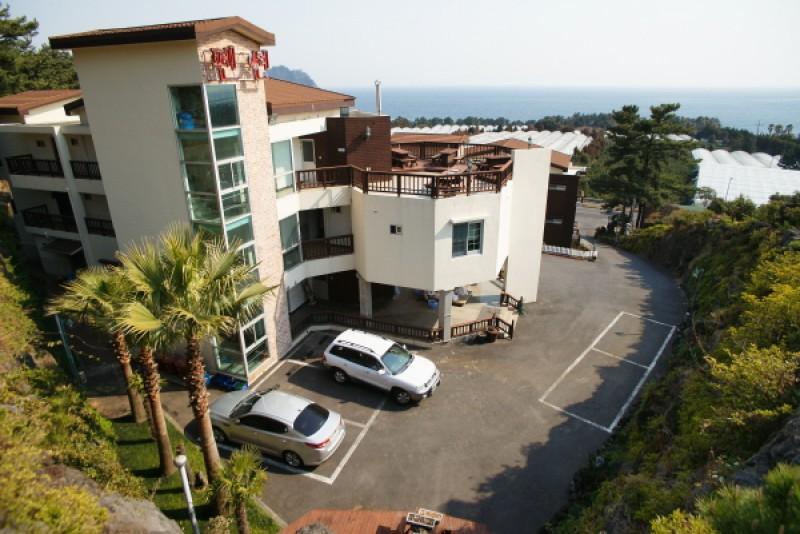 Seogwipo Four Season Pension