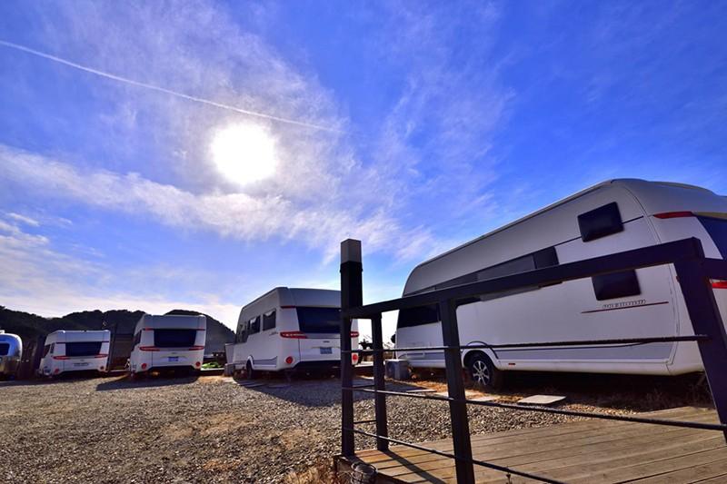 Pohang Glampingaen and Caravan Pension