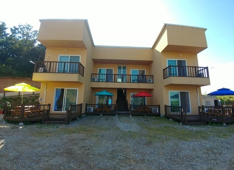 Taean Solmoraetgil Pension