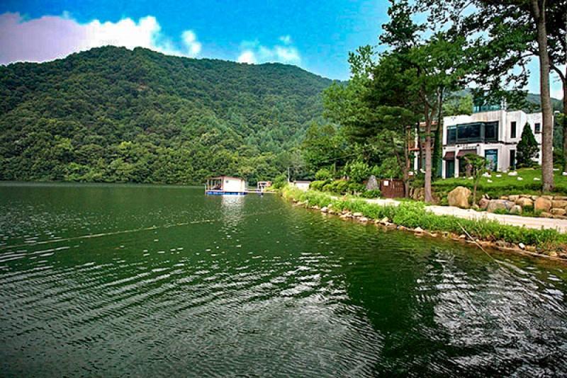 Pocheon Lake Side Beautiful House Pension-16