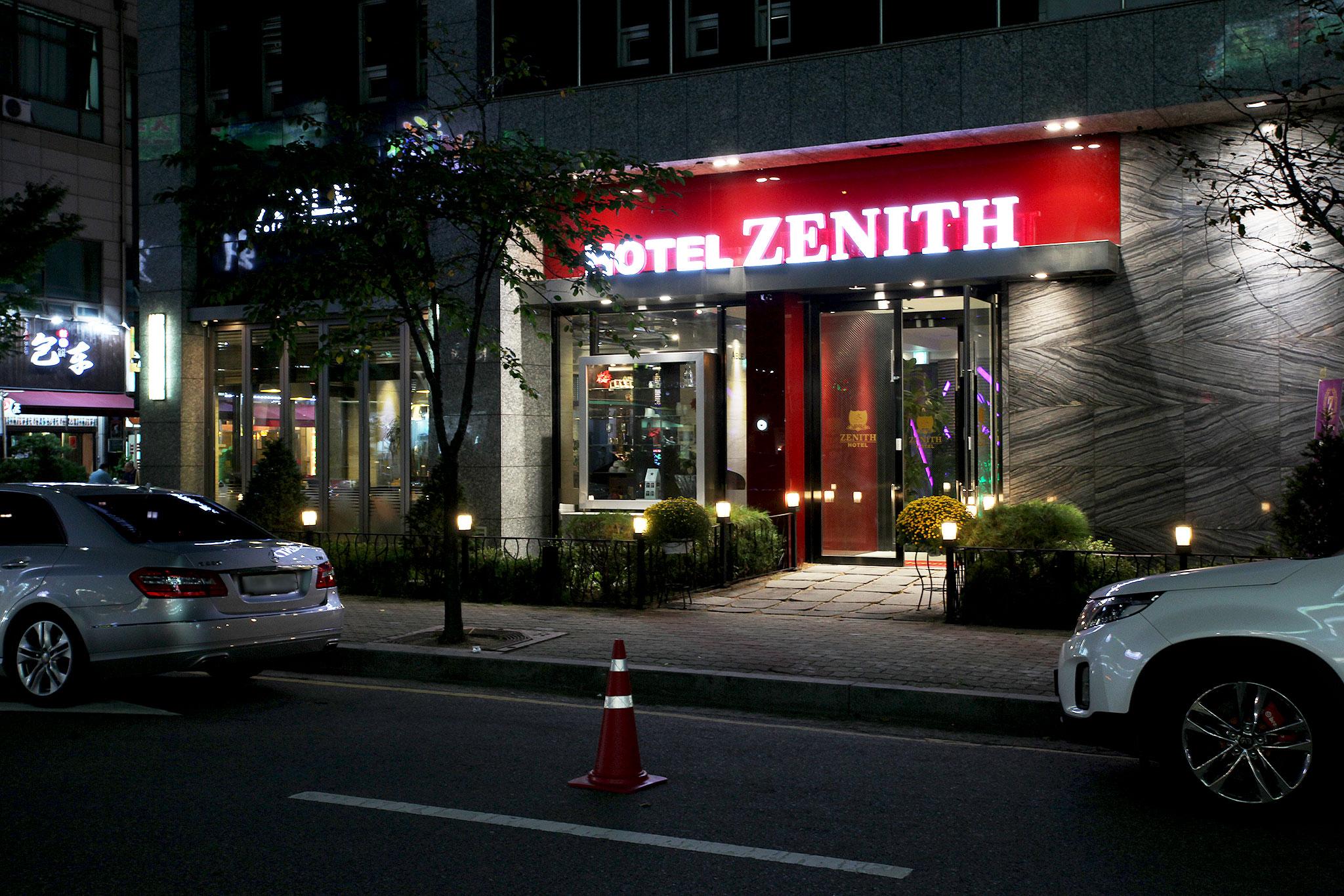 Bucheon Zenith Hotel-5