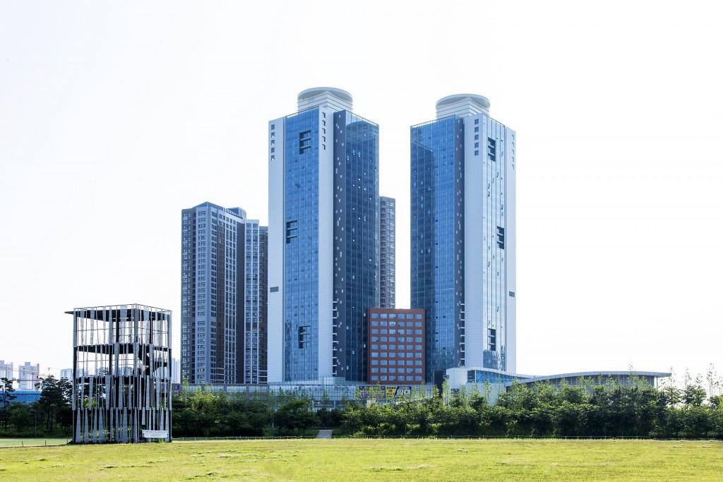 Celeb Stay Songdo Halla Western Park