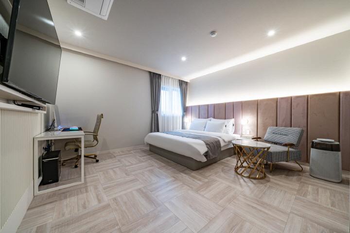 Denvasta Premium Hotel Beomil