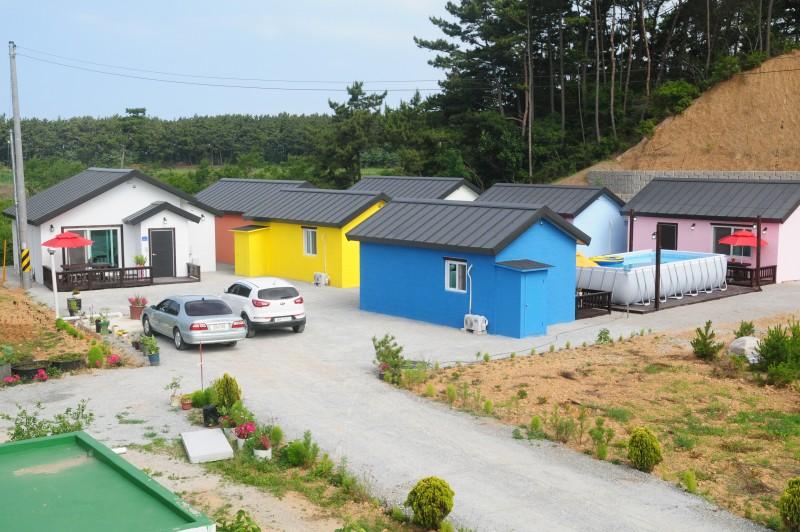 Taean (Anmyeondo) Daffodil Pension