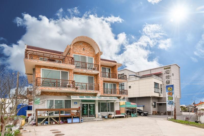 Taean Hakampo Hakampo Pension