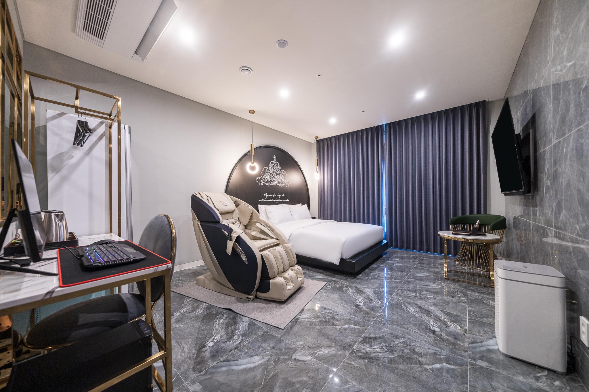 Bucheon Four Star-6