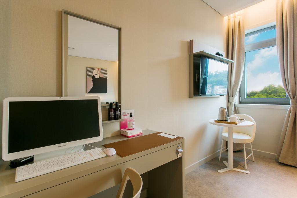 Ehwa University H Avenue-5