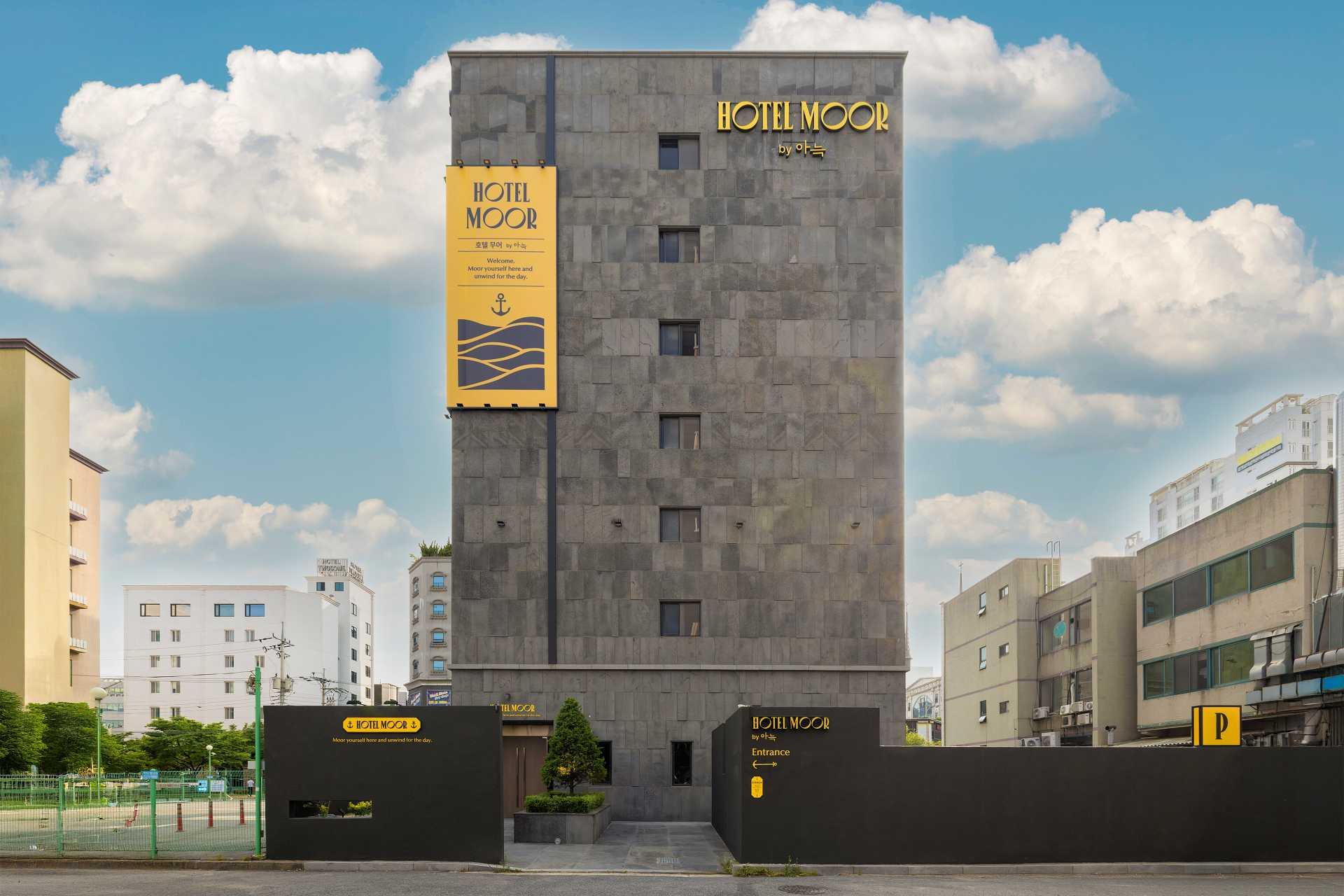 Mokpo Moor Hotel by Aank