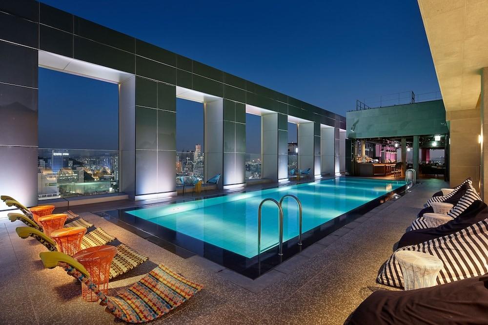 실내/야외 수영장