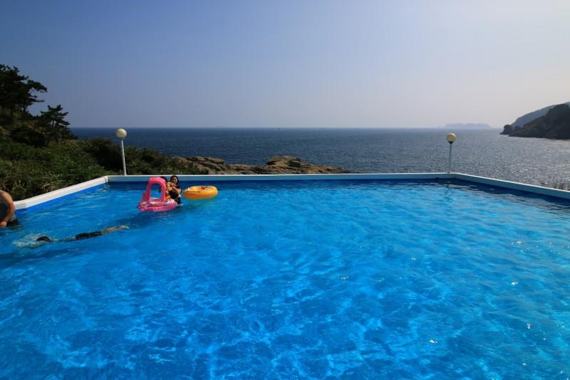 Tongyeong Yokjido Pension & Camping Site Blue C