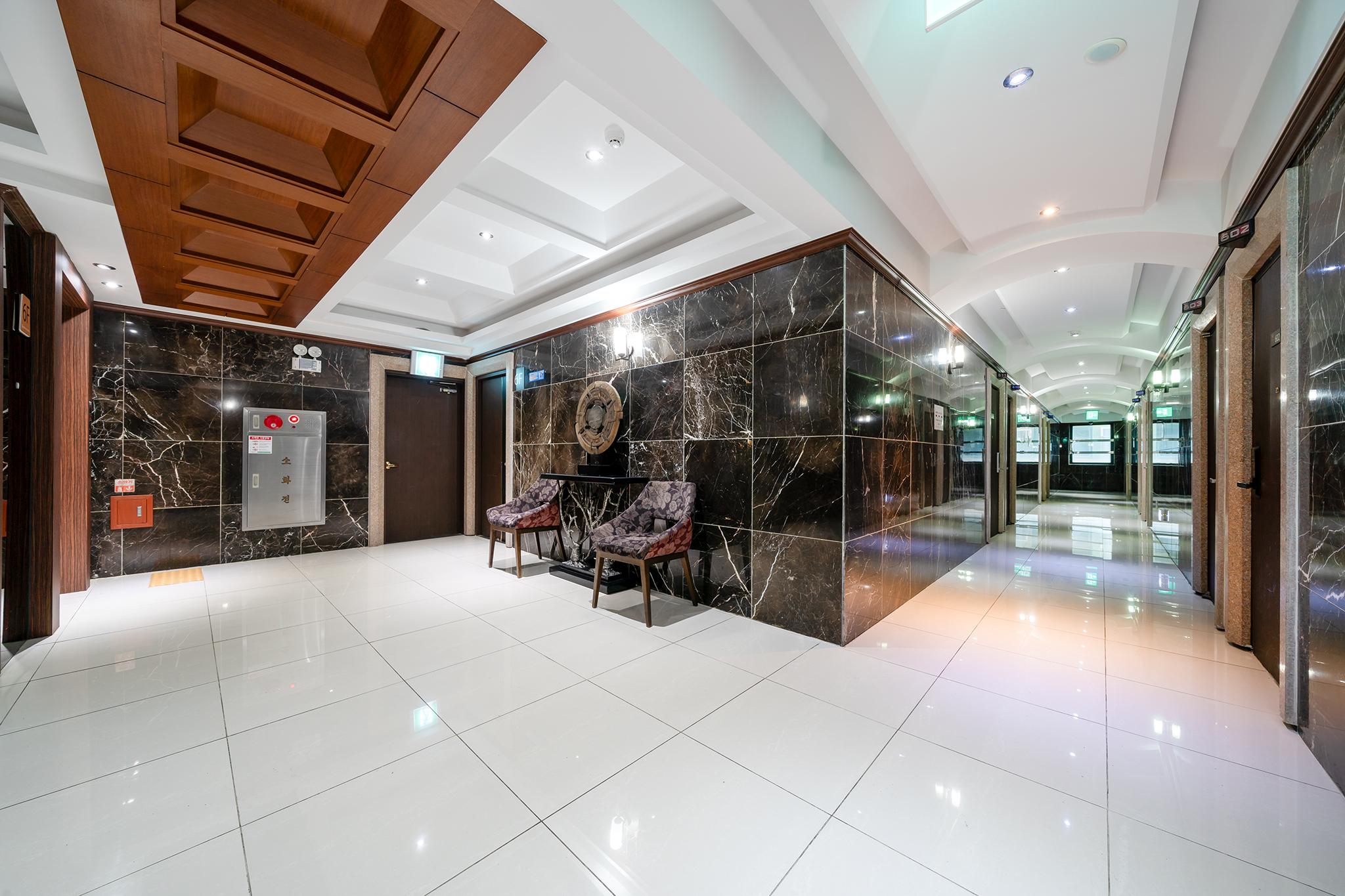 Suwon (Ingyedong) Central Plaza Hotel-14