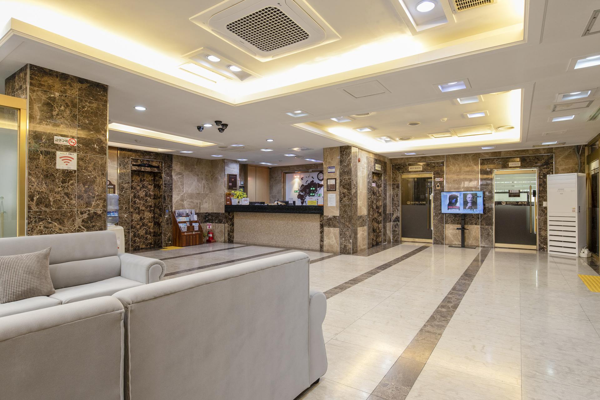 Hotel Airport June-16
