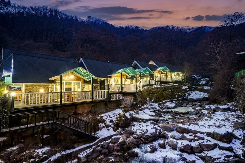 Gapyeong Valley Pension Luan (Valley in front of the pension)-9