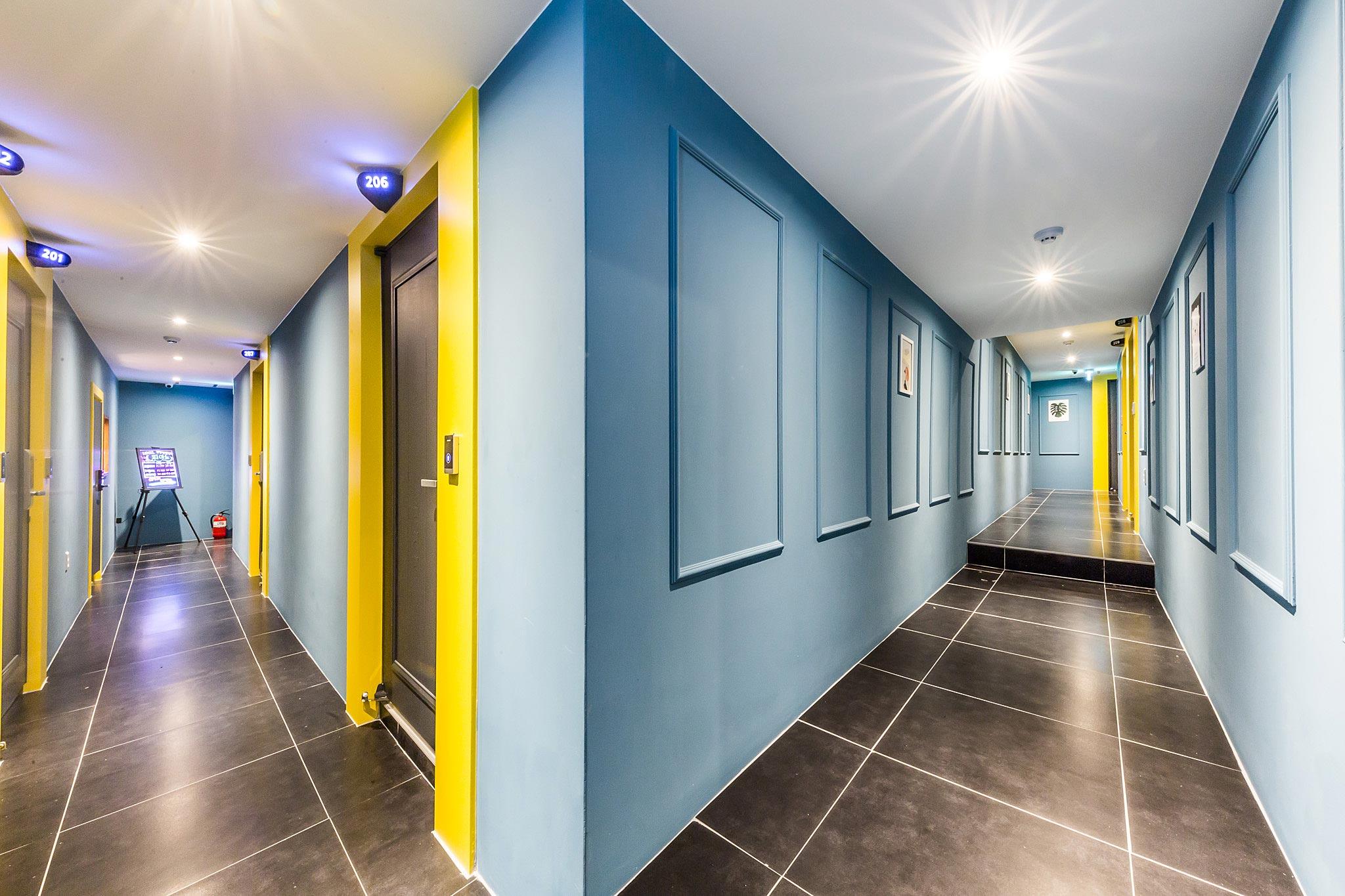 Reunion Hotel Piano-4