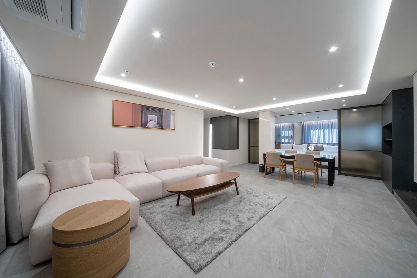 Chungju Eden Foret Hotel