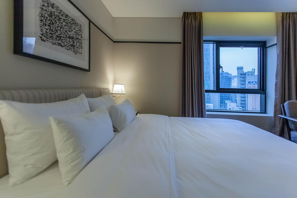 Busan Hadan Brown Dot
