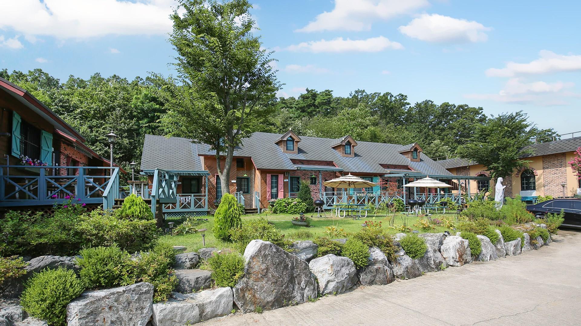 Ganghwa French Garden Pension