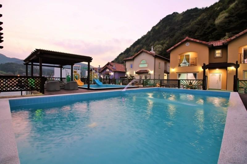 Muju The Day Pension
