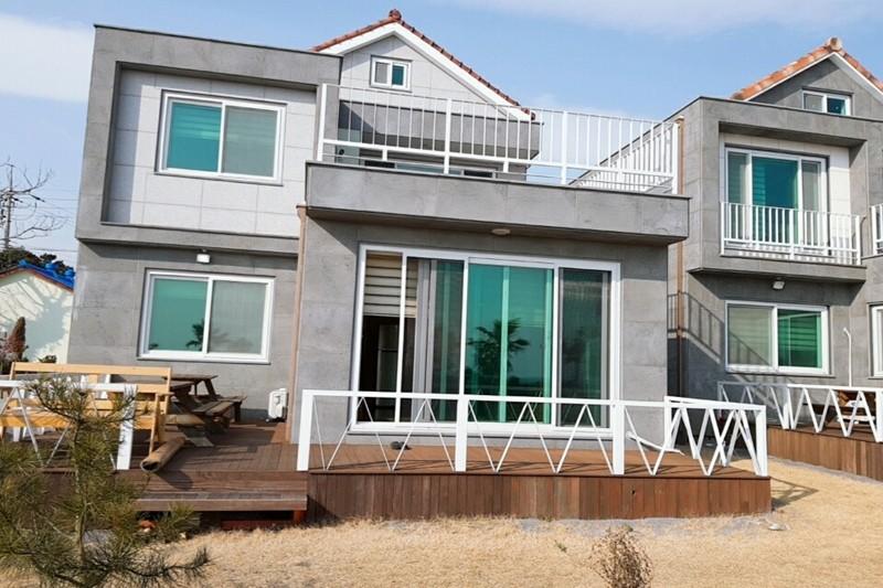 Seogwipo Haevichi Pension