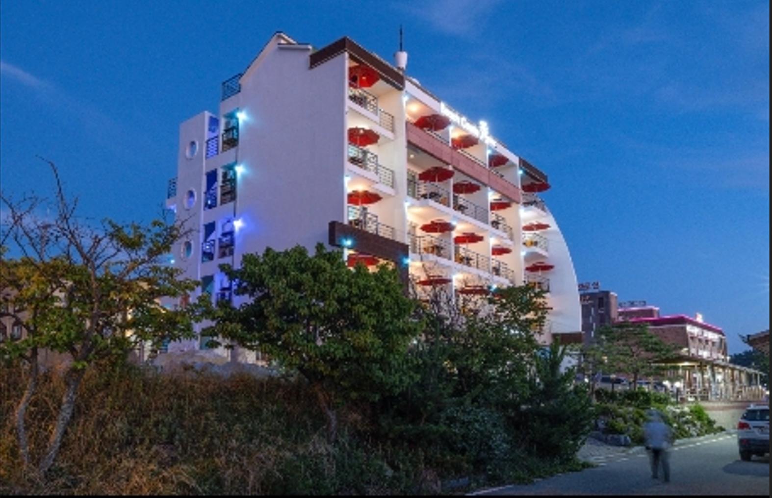 Taean (Mallipo) Subichi Castle Pension